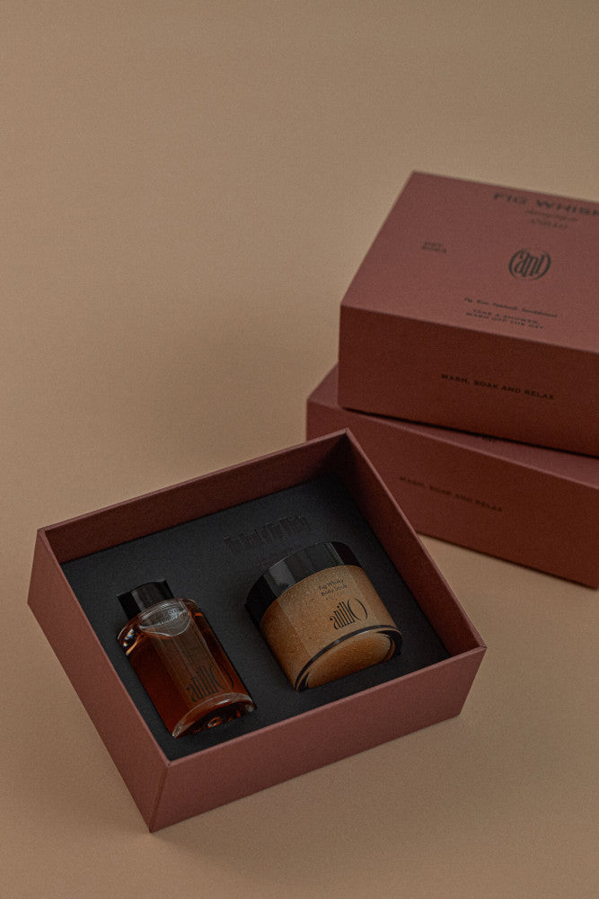 AnillO Fig Whisky Discovery Body Set – kūno priežiūros rinkinys, 45 g+22 ml
