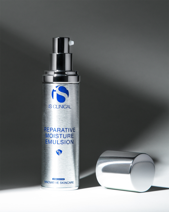 iS Clinical Reparative Moisture Emulsion atkuriamoji emulsija, 50 g